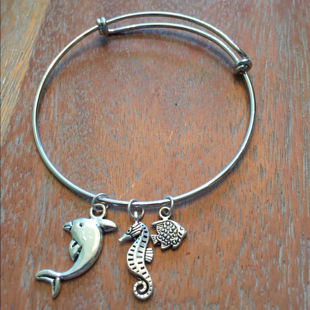 🌸 Handmade Ocean creatures bangle bracelet